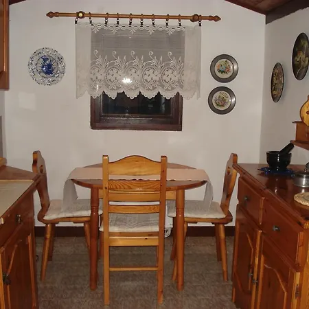 Julia Nyaraló Banjole